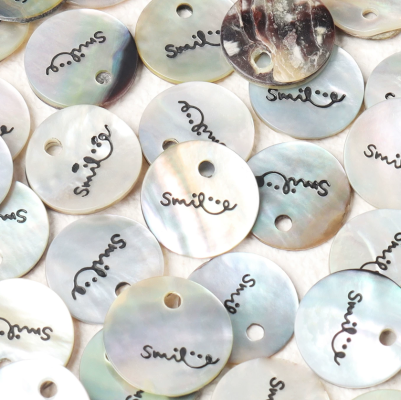 Natural Shell Label Button